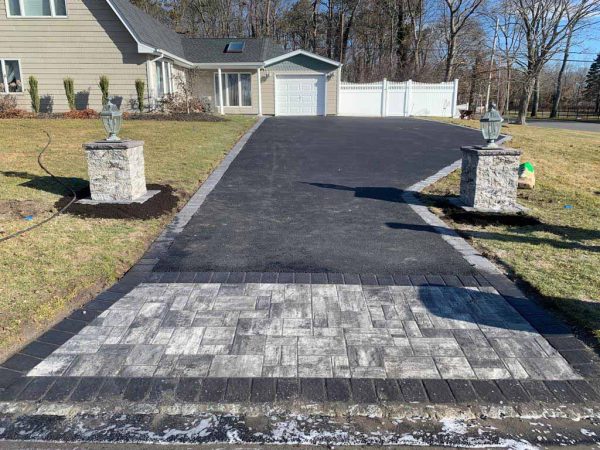 Asphalt driveway in Port Jefferson, 11777