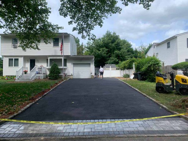 Asphalt paving in Lindenhurst, Suffolk County
