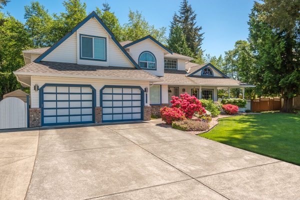 Concrete driveway in Huntington, 11743