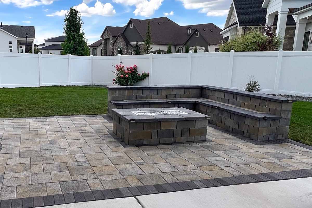 Outdoor patio in West Babylon, 11704