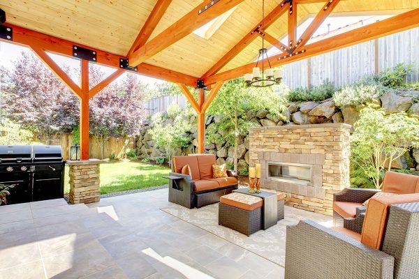 Patios Lindenhurst